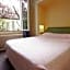 Kyriad Paris Xv Lecourbe