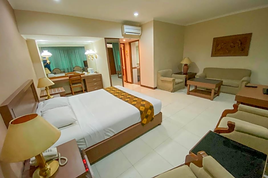 Riyadi Palace Hotel Surakarta RedPartner