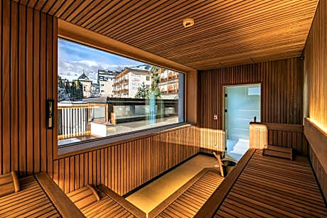 Upside Down Town Hotel Neue Post