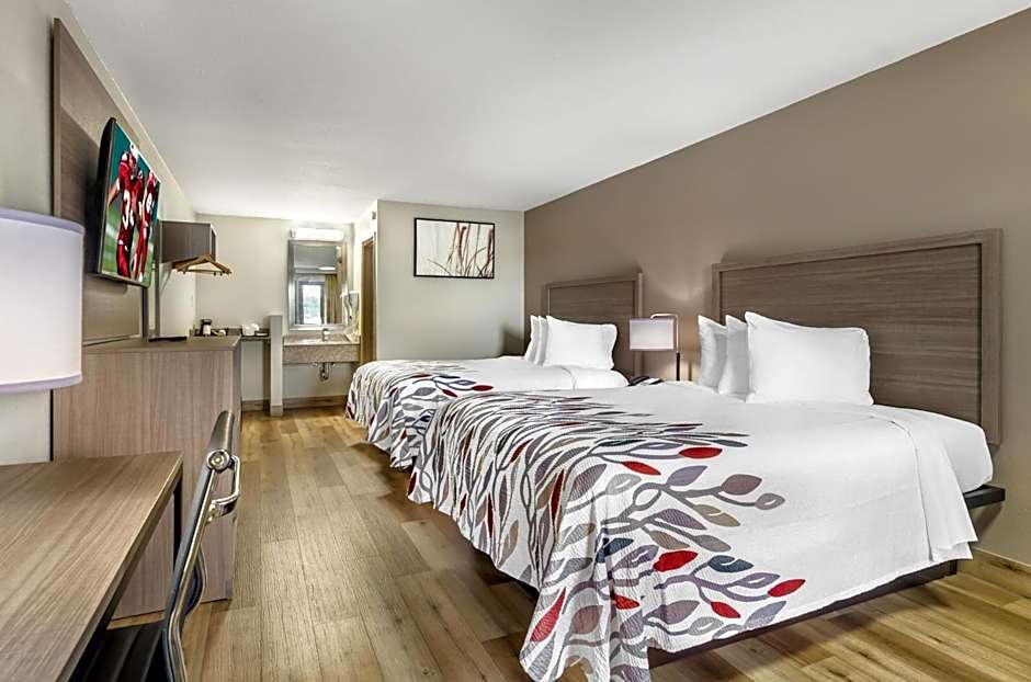 Red Roof Inn Staunton
