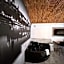 UNDERGROUND Jacuzzi Rooms