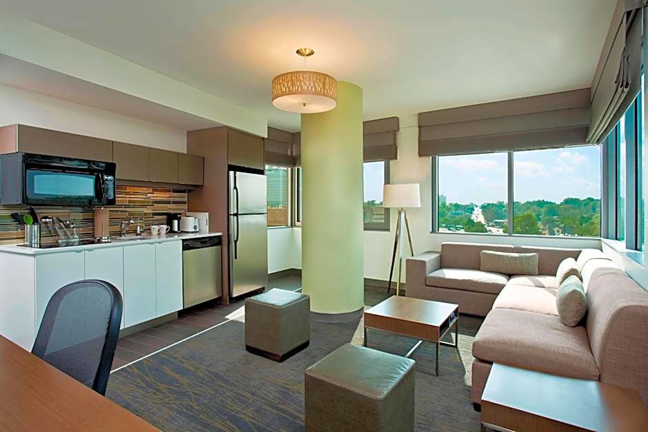 Element Omaha Midtown Crossing