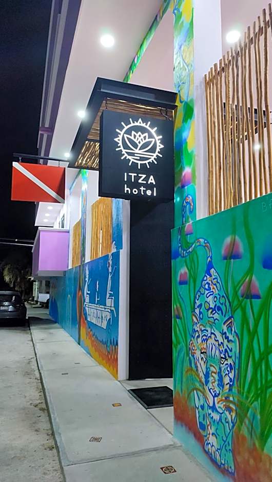 Itza Hotel Akumal