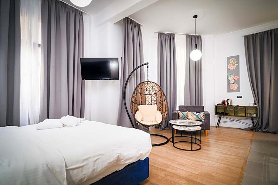 The Maroon Bottle Hotel