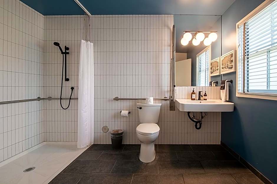 Talbot Commons Hotel