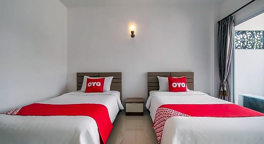 Super OYO 662 Malee Bunga Hotel