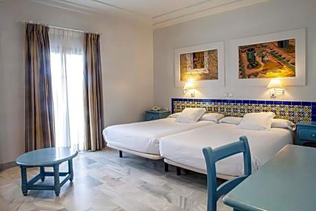 SUPERIOR ROOM FOR  3 ADULTS