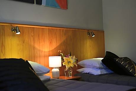 Twin (en-suite) 2 Single Beds