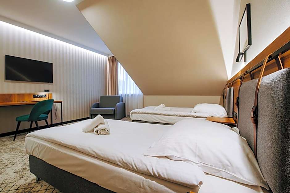 Hotel Cztery Pory Roku