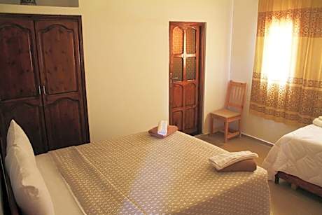 Twin Room with Private Bathroom