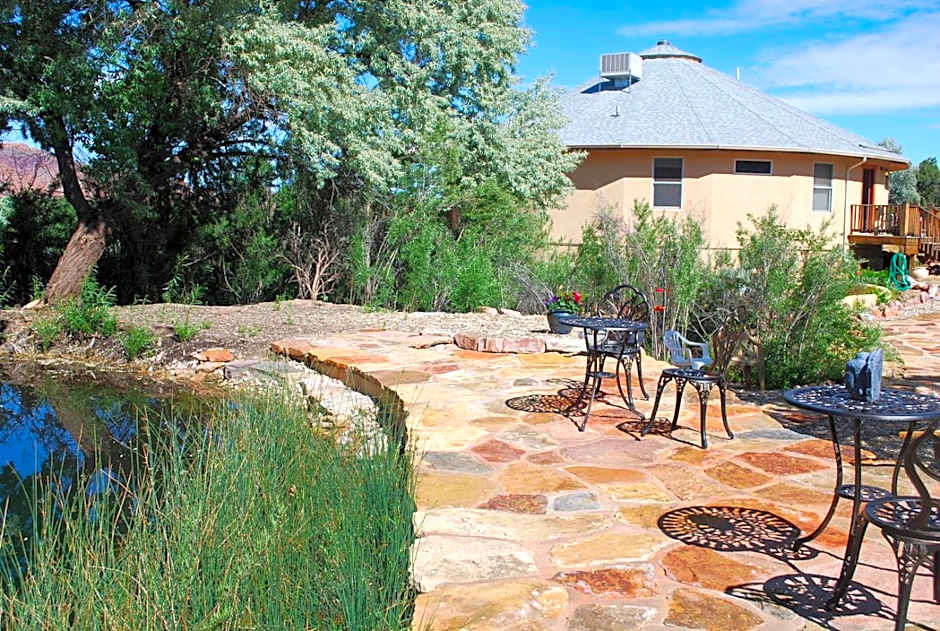 Red Moon Lodge