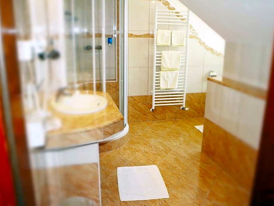 Altstadt Hotel Mosser Villach mit Parkplatz