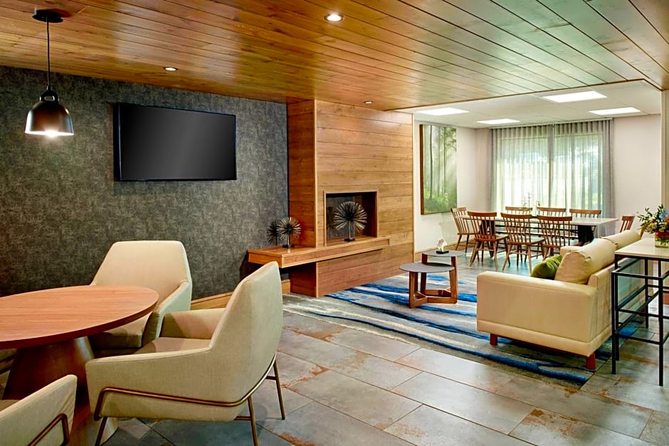 Fairfield by Marriott Inn & Suites Asheville Outlets