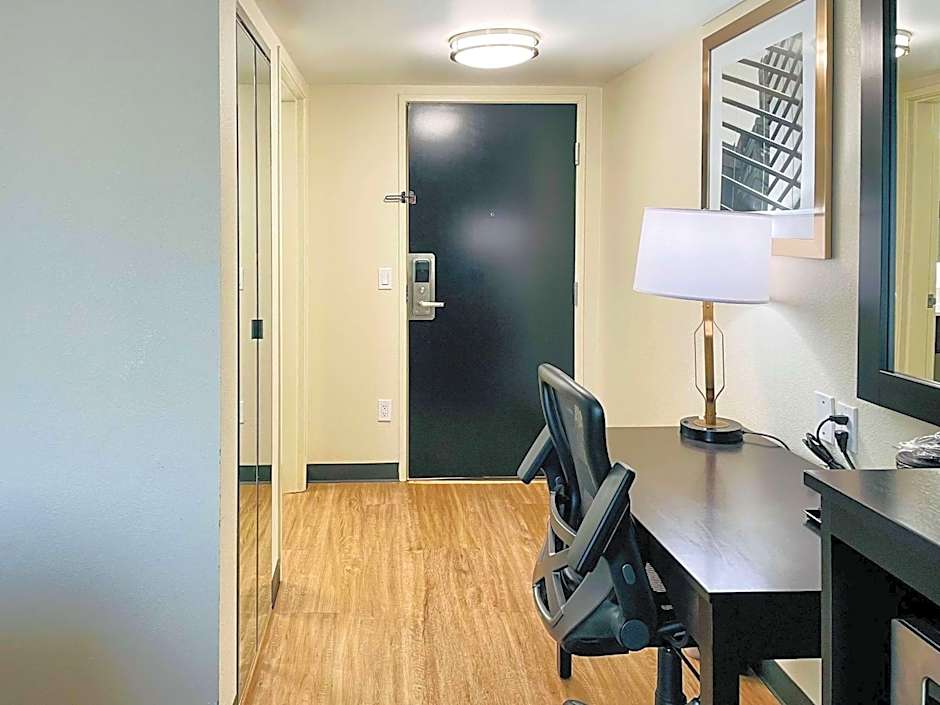 Quality Inn & Suites Lake Charles South