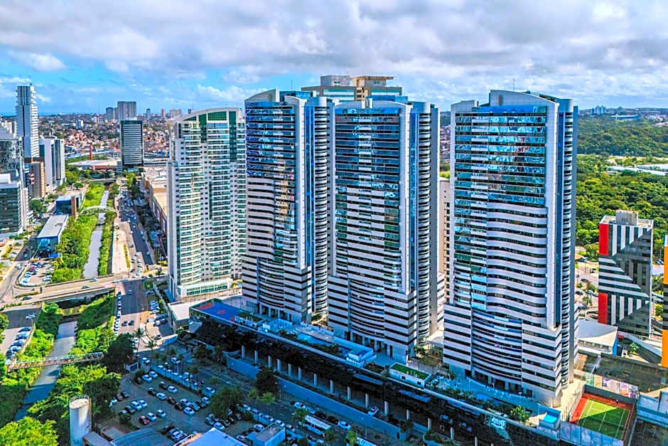 Apto no 28º andar, lazer Completo ao lado do Shopping Salvador