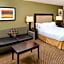 Holiday Inn Express Woodland By IHG