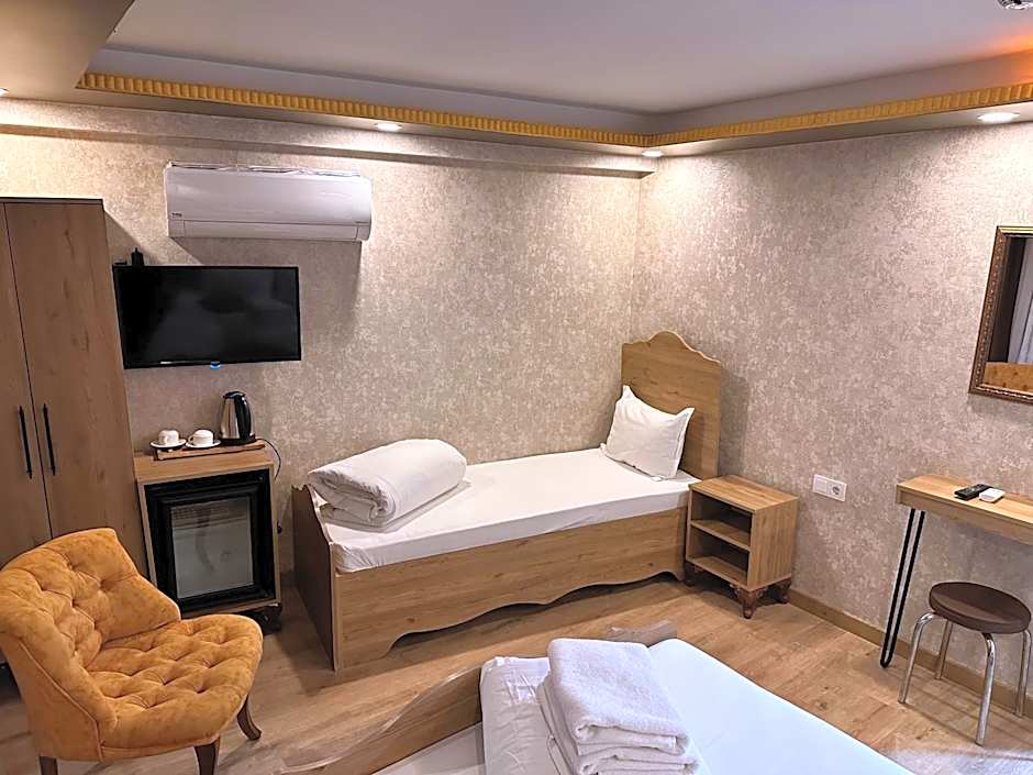 Golden Sail Hotel Old City