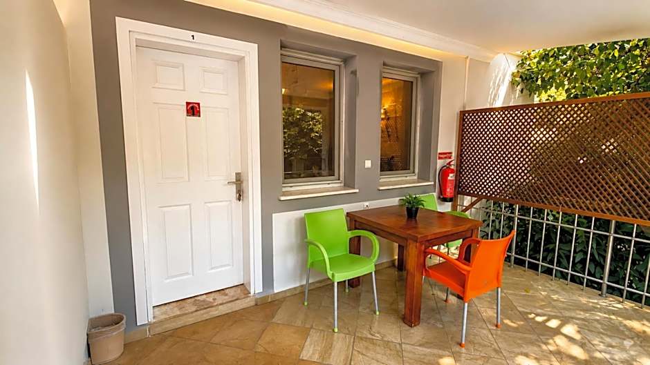 Bucak Apart Hotel Göcek ''Beach 1 km''