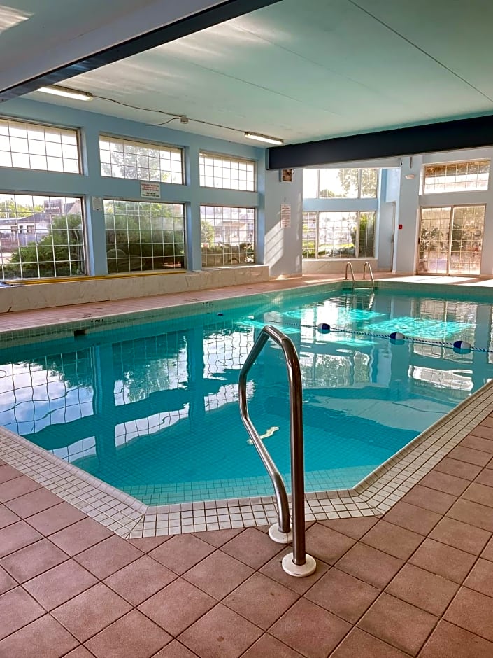 Travelodge by Wyndham Niagara Falls Lundys Lane