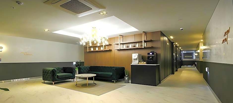 Hotel OU