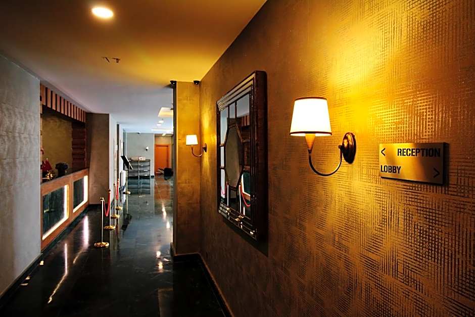 Sarissa Hotel