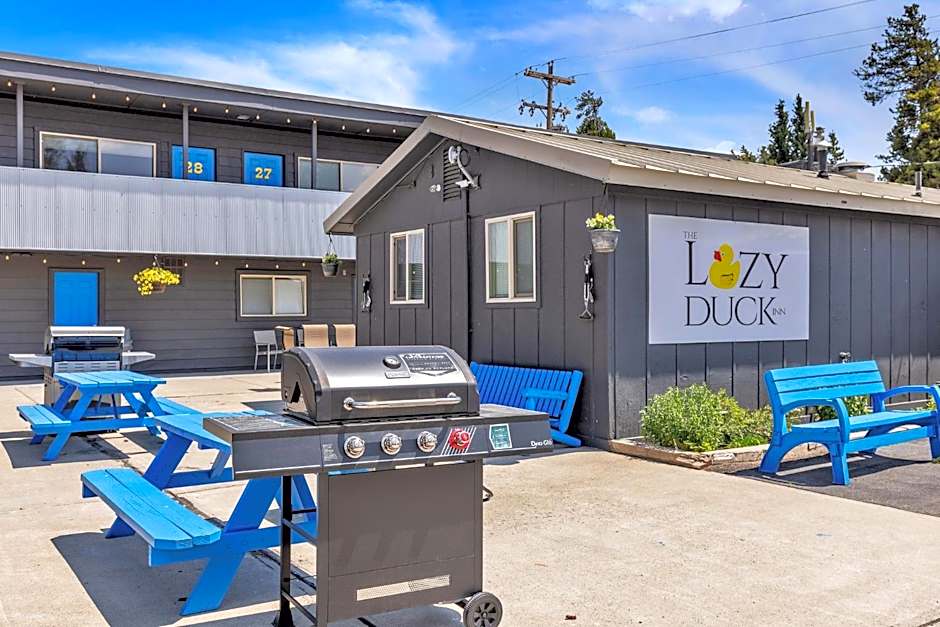 Lazy Duck Inn