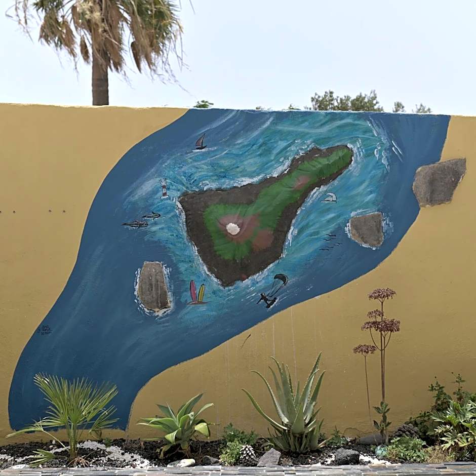 Los Amigos Nest Hostel