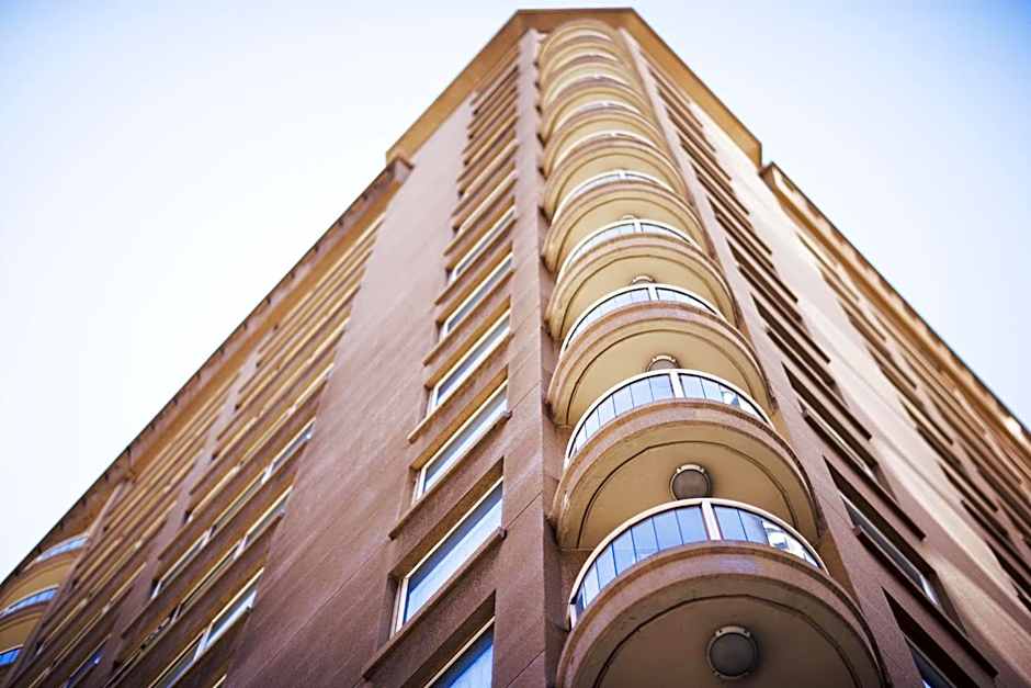 Mantra 2 Bond Street