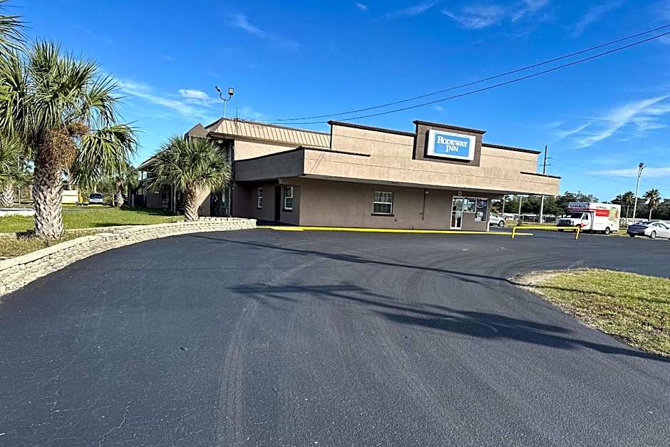 Rodeway Inn Bushnell