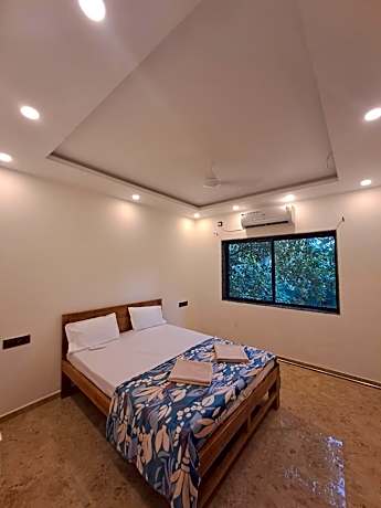 ROSHNI - THE LUXURY GUEST HOUSE