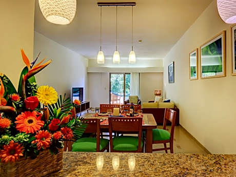 Riviera - Two Bedrooms Apartment Garden View
