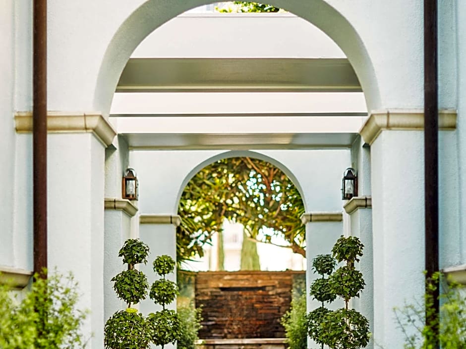 Fairmont Miramar Hotel & Bungalows