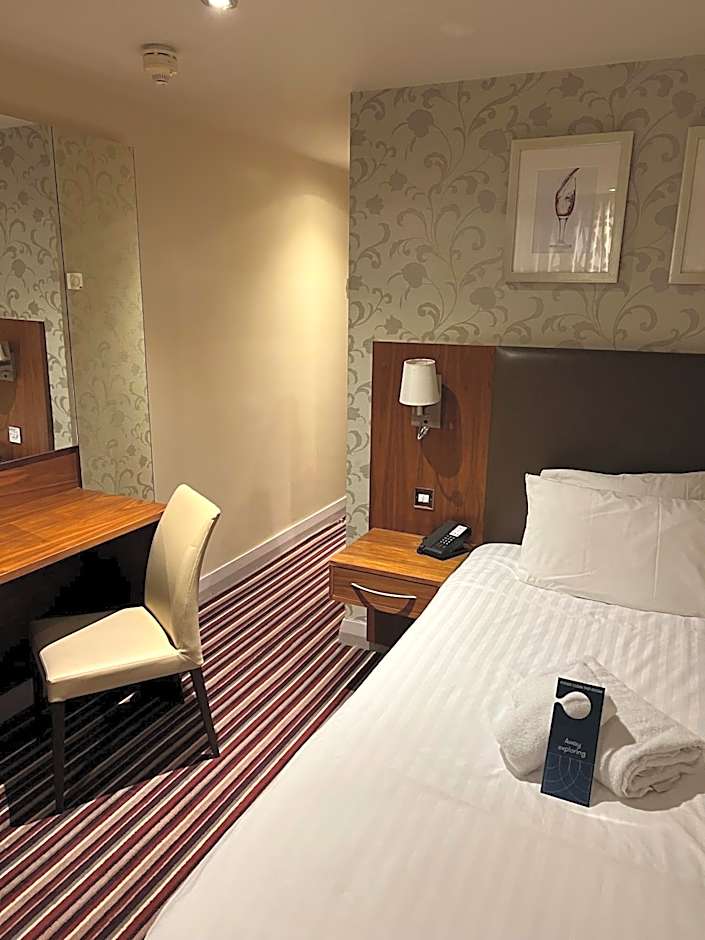 Gloucester Robinswood Hotel By Sunday
