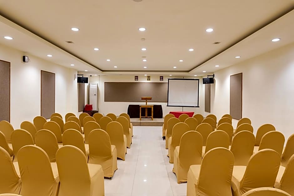 Jolin Hotel Panakkukang by LIFE