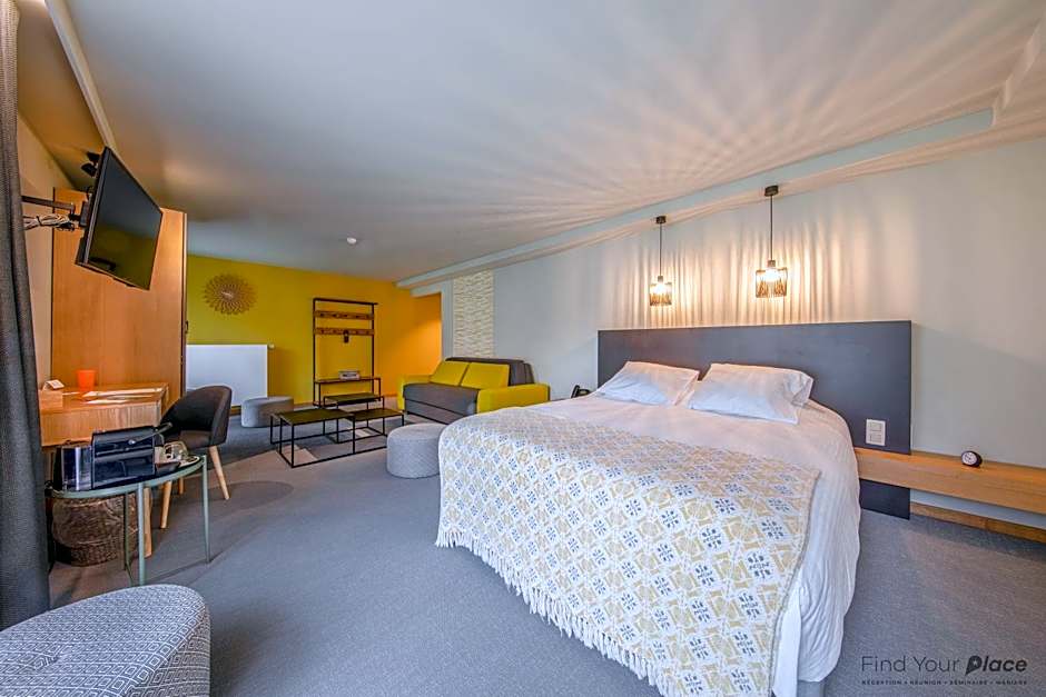Foto 1 dari 9 — Standard Suite