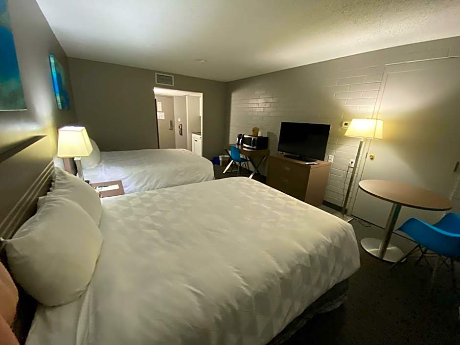 Travelodge by Wyndham Grande Prairie