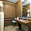 La Quinta Inn & Suites by Wyndham Alvin