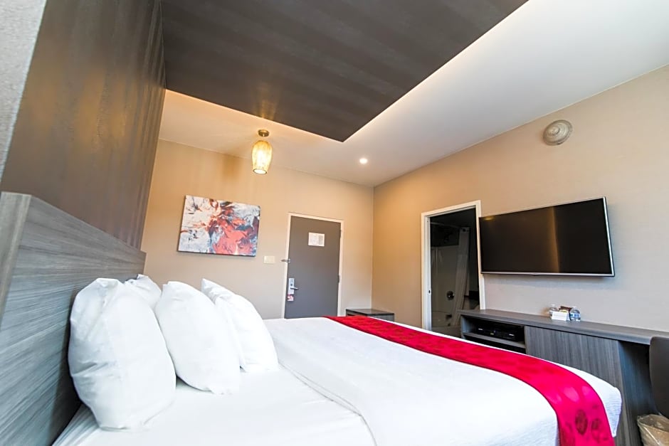 Ramada by Wyndham Bronx