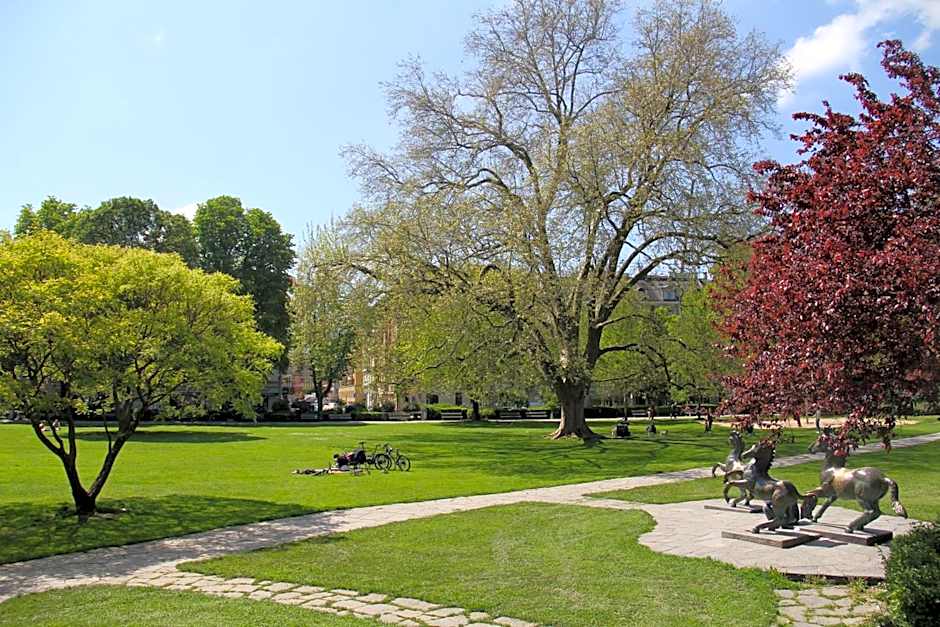 Stay2Night City Center Hostel