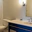 Hilton Orrington / Evanston