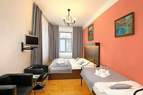 Comfort Triple Room
