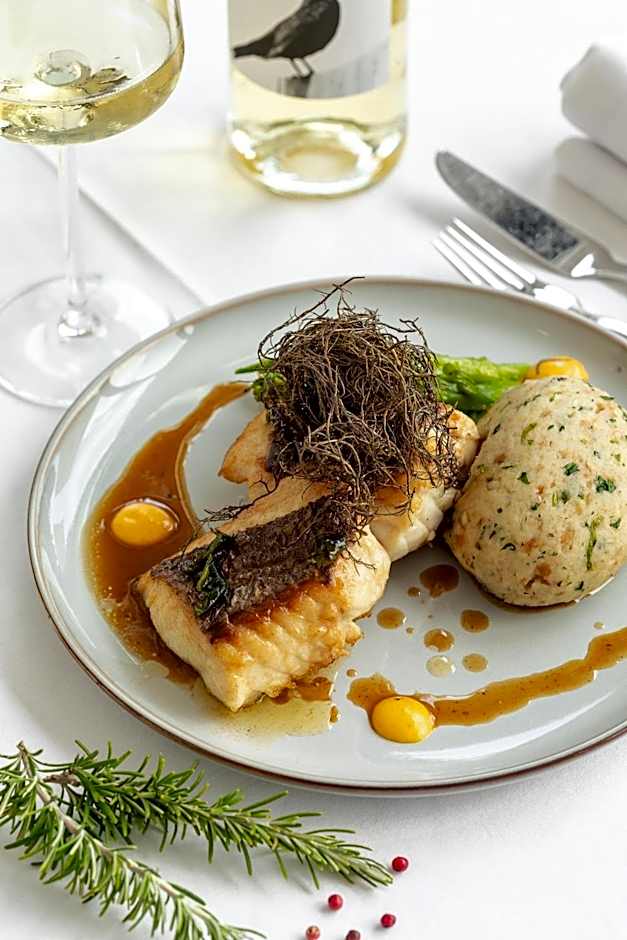 Regency Salgados Hotel and Spa