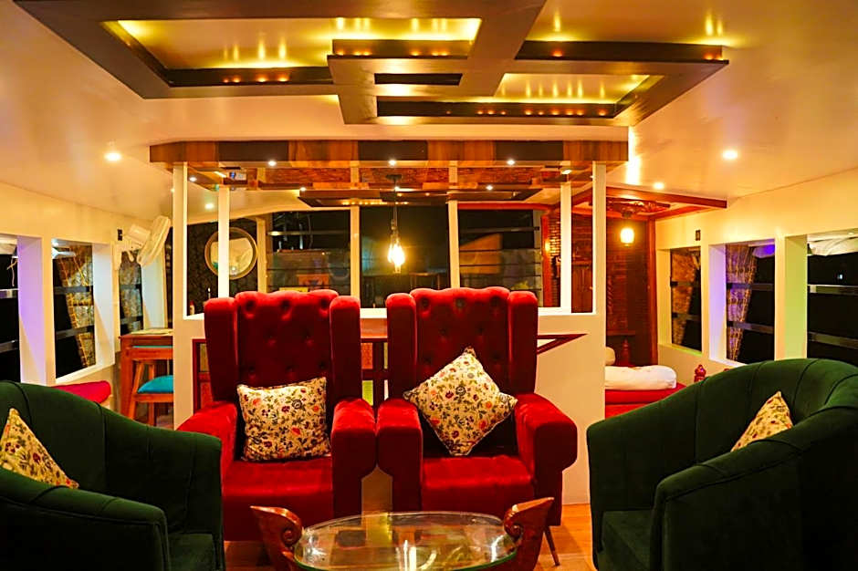 Sreekrishna Houseboat C/o Sreekrishna ayurveda Panchakarma Centre                               