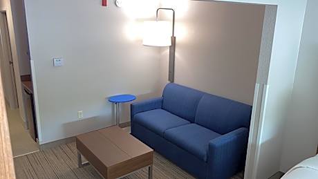 Suite with Two Beds - Non-Smoking