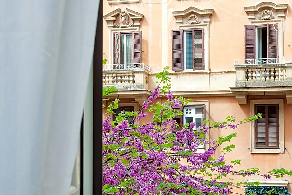 B&B Vatican's Keys