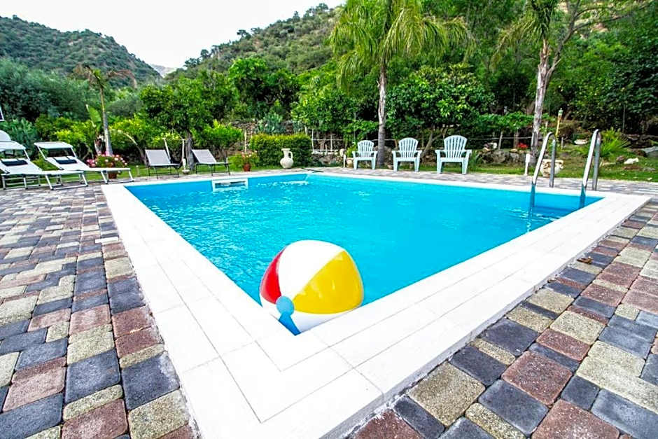 Le Muse Country House - Gole Alcantara