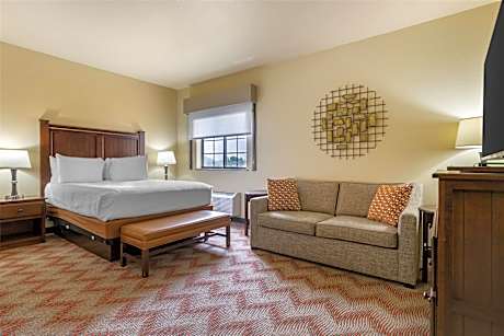 Suite-2 Queen Beds  Non-Smoking Sofabed Lounge Area Microwave And Refrigerator Full Breakfast