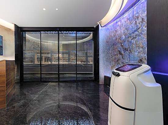 Xiaowu Hotel (Yide Road Metro Station)