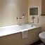 Crowne Plaza London Ealing By IHG