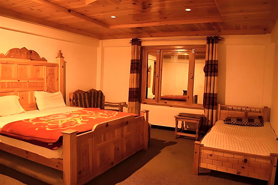 Photo 1 of 1 of Family Luxury